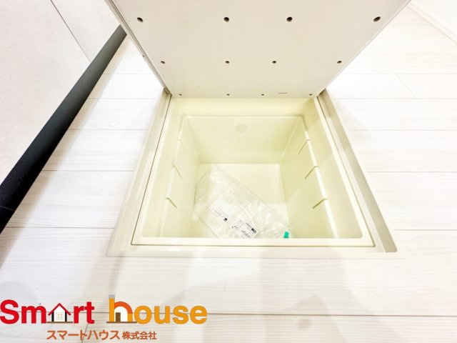 相模原市南区磯部　建売変更のキッチン