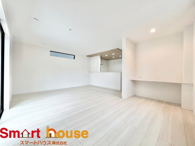 相模原市南区磯部　建売変更の玄関