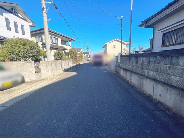 新築戸建・建売　郡山市安積荒井2丁目No.２の前面道路含む現地写真