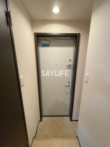 フジパレス新深江Ⅲ番館の玄関
