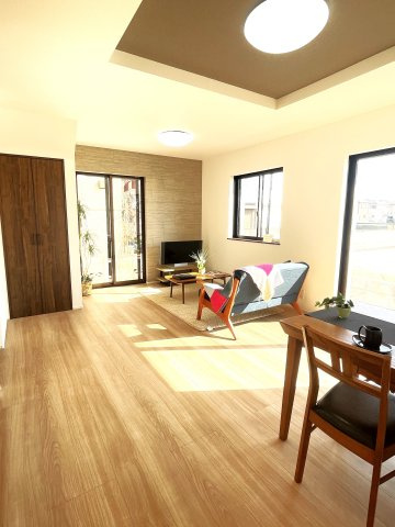 所沢新町新築戸建の居間・リビング