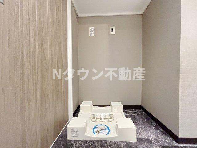 【設備】 | T’s RESIDENCE NAGOYA | 洗濯機置き場です