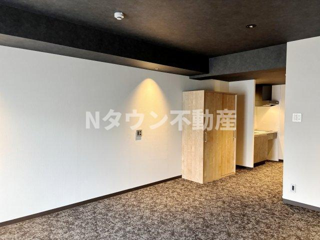 【その他】 | T’s RESIDENCE NAGOYA | こちらのリビングで趣味の時間をお楽しみください