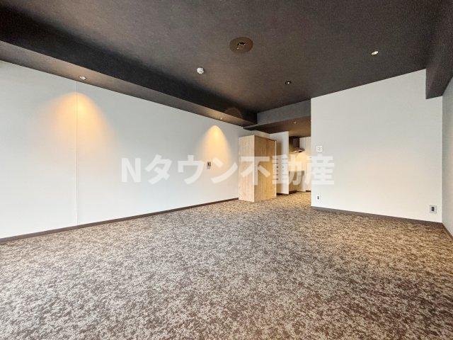 【居間・リビング】 | T’s RESIDENCE NAGOYA | ゆったり過ごせるリビングです