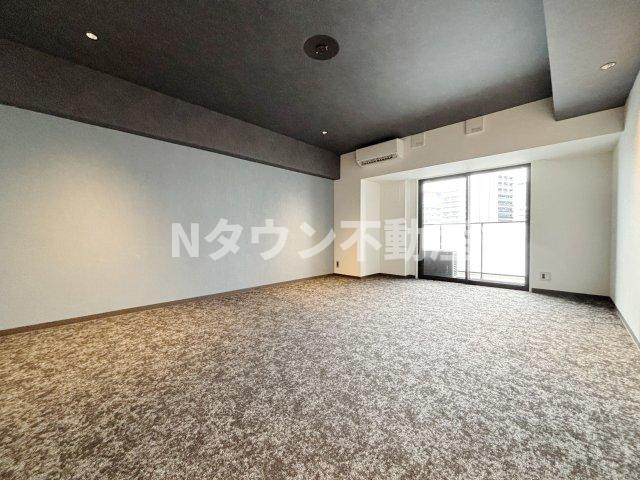 【居間・リビング】 | T’s RESIDENCE NAGOYA | こちらのリビングで趣味の時間をお楽しみください