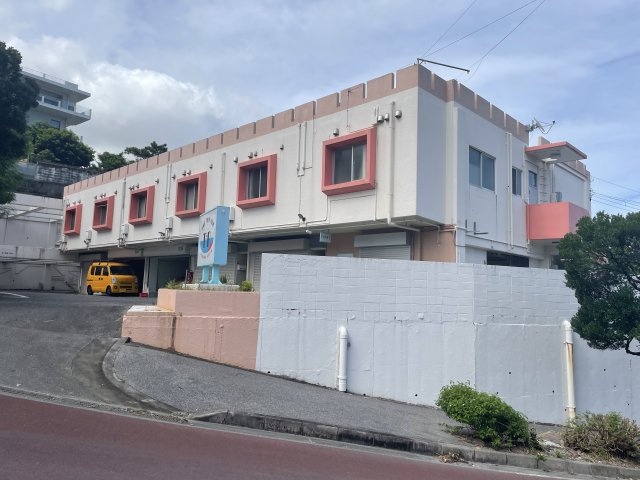 沖縄市比屋根収益物件