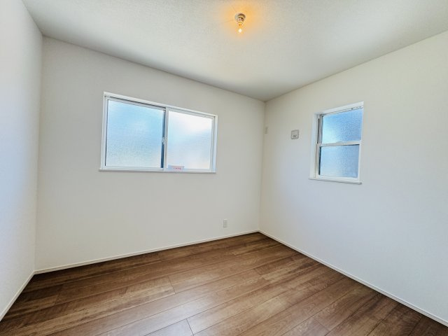 柏市増尾４丁目新築戸建【土小学校：6分】の洋室|5.2帖洋室