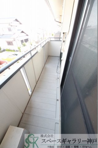 エステート桃山2のバルコニー|※お部屋により仕様が異なる場合があります。
