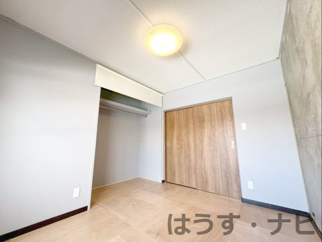《オーナーチェンジ》多の津住宅団地5棟の洋室|洋室（約5.3帖）