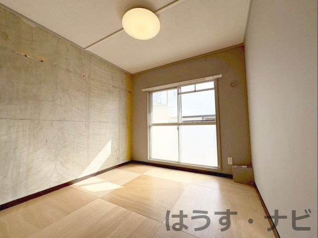 《オーナーチェンジ》多の津住宅団地5棟の洋室|洋室（約4.8帖）