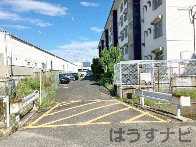 《オーナーチェンジ》多の津住宅団地5棟の外観|西鉄バス「流通センター公園前」停まで徒歩約6分