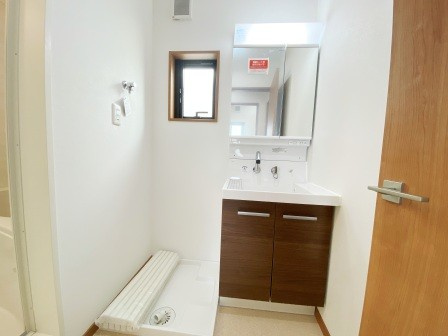 さいたま市南区別所２丁目のアパートの洗面所|コンパクトで使いやすい洗面所