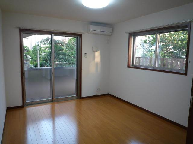 フィールドサイドの居間・リビング