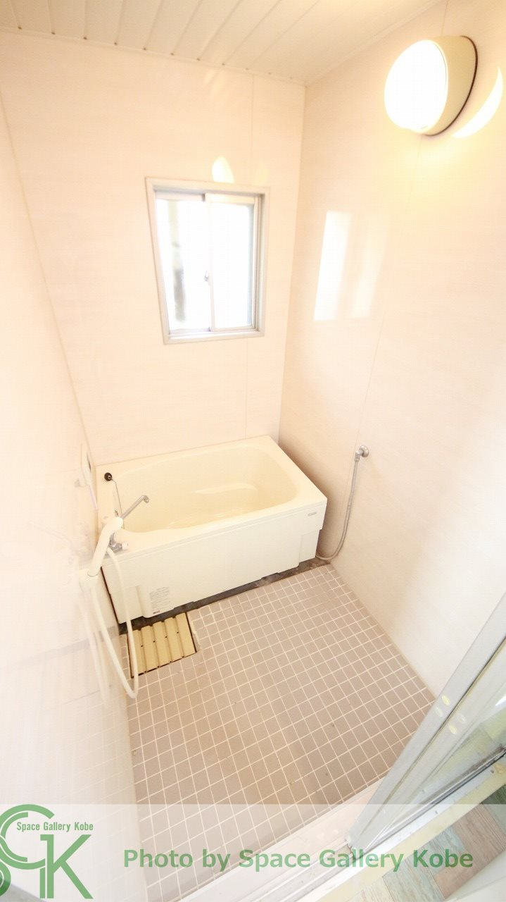 落合ハイツA棟の浴室|※お部屋により仕様が異なる場合があります※
