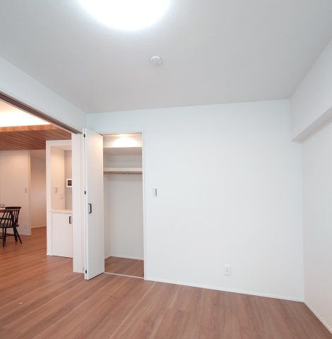 金沢シーサイドタウンさざなみ団地第１住宅１号棟の洋室