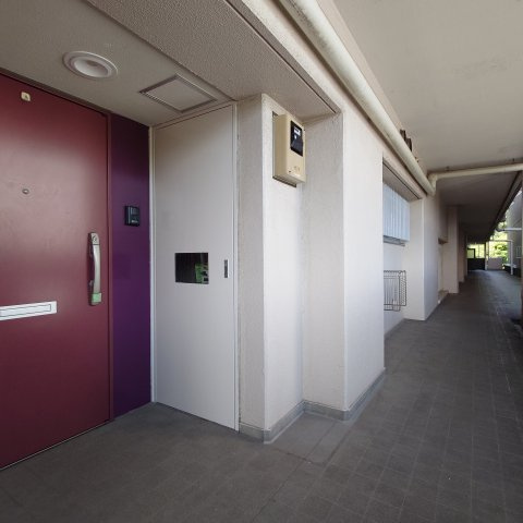 金沢シーサイドタウンさざなみ団地第１住宅１号棟のその他共用部分|玄関と共用廊下