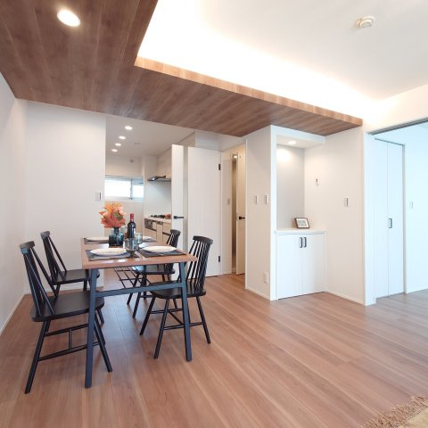 金沢シーサイドタウンさざなみ団地第１住宅１号棟の居間・リビング