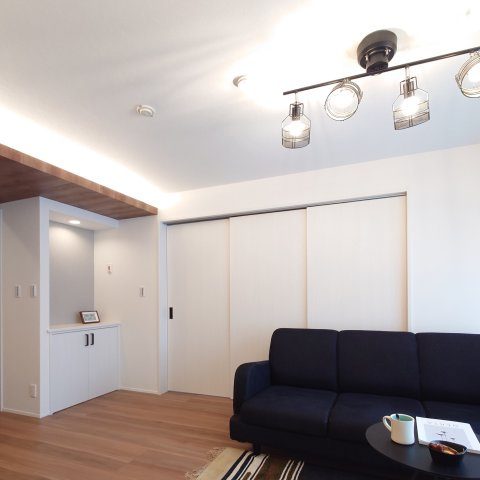 金沢シーサイドタウンさざなみ団地第１住宅１号棟の居間・リビング