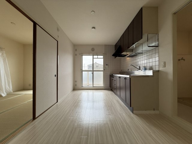 パストラル菅原Ⅱの居間・リビング