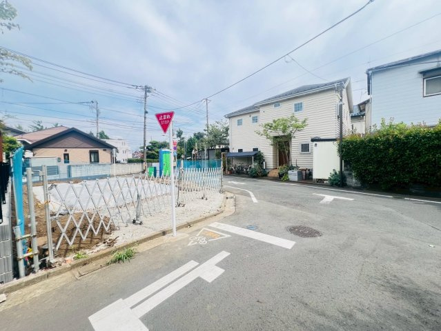 新築分譲［ミラクラス境］の前面道路含む現地写真