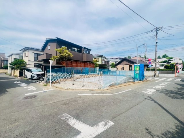 新築分譲［ミラクラス境］の前面道路含む現地写真