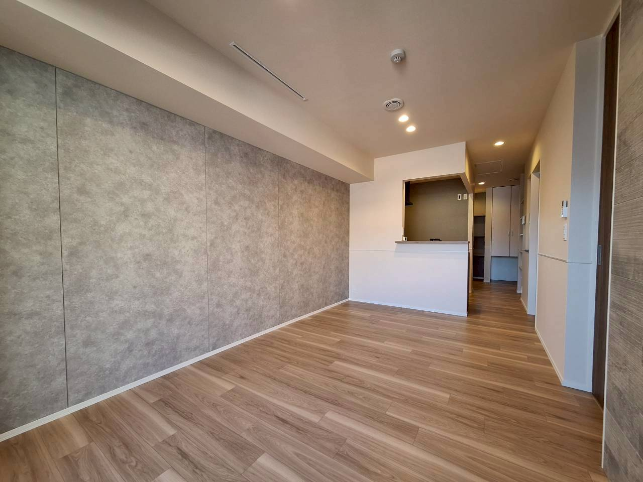 プレミアメゾンの居間・リビング|★13.9帖のリビングダイニングキッチン★