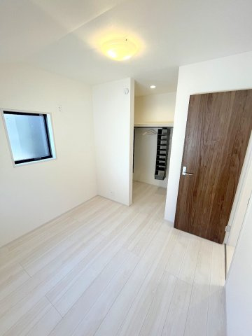 あきる野市牛沼の新築一戸建の洋室