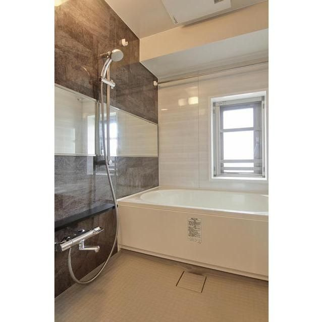 プライムアーバン津田沼の浴室