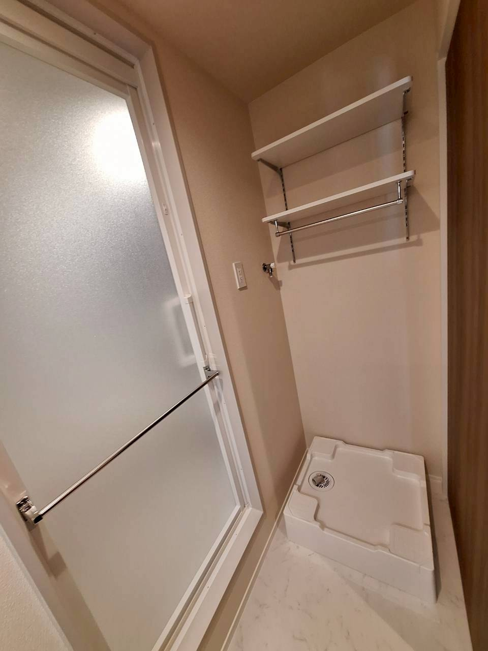 プレミアメゾンの洗面所|★室内洗濯機置き場★