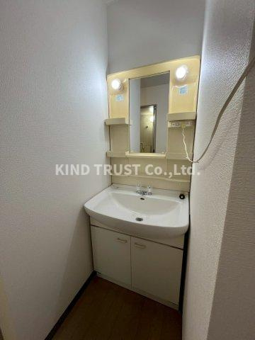 ふじビルディングの洗面所|広い洗面スペース