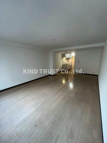 ふじビルディングの居間・リビング|ゆったりとしたリビングです