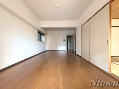 【その他】 | グランシャリオ名駅南 | ゆったり過ごせる居間です