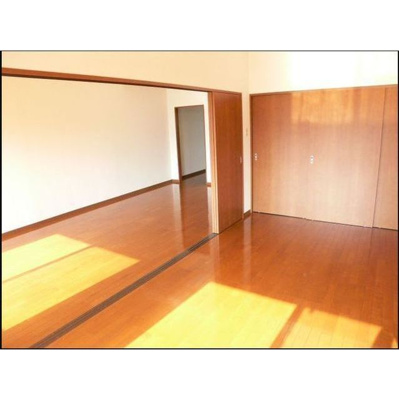 【洋室】 | アーバンハイツ住乃江 | 別号室の写真になります。現況優先。