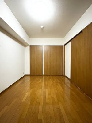 【洋室】 | ルガーノ警固 | 別号室の写真になります。現況優先。