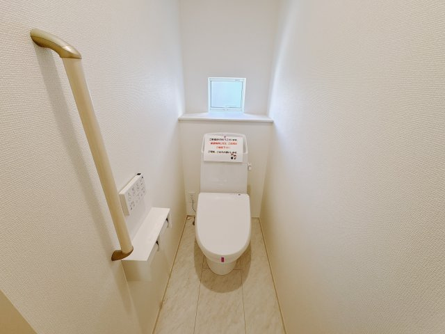 ハートフルタウン 宇都宮市御幸本町のトイレ|〇トイレ〇
手すり付きで安心のトイレスペースです！
※2026年1月撮影