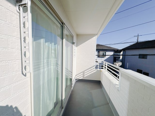 ハートフルタウン 宇都宮市御幸本町のバルコニー|〇インナーバルコニー〇
急な雨にも安心なインナーバルコニー。角度の変えられる物干し受け標準装備です。
※2026年1月撮影