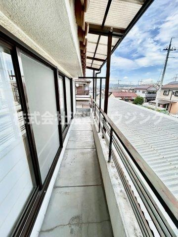 東阪田一戸建のバルコニー