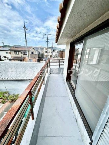 東阪田一戸建のバルコニー