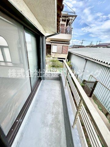東阪田一戸建のバルコニー