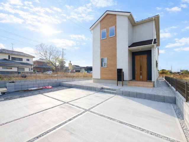 【２号棟　区画図】並列で３台駐車可能です。閑静な住宅街の為、運転が苦手な方でも焦らず駐車できます。