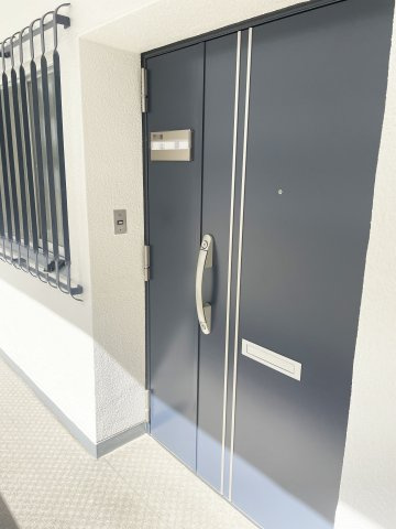 茨木グランドハイツの玄関|玄関ドア