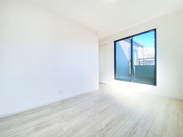 『八王子市新築戸建て』八王子市子安町1-55-2【仲介手数料無料】　２期の洋室|～仲介手数料無料☆八王子ひなた不動産～八王子市子安町　新築戸建て