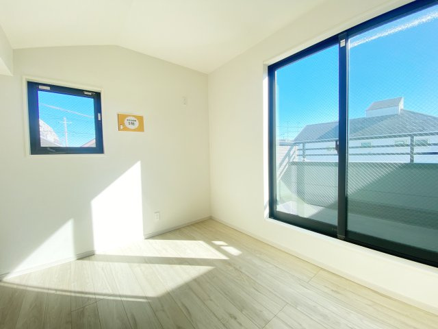 『八王子市新築戸建て』八王子市子安町1-55-2【仲介手数料無料】　２期の洋室|～仲介手数料無料☆八王子ひなた不動産～八王子市子安町　新築戸建て
