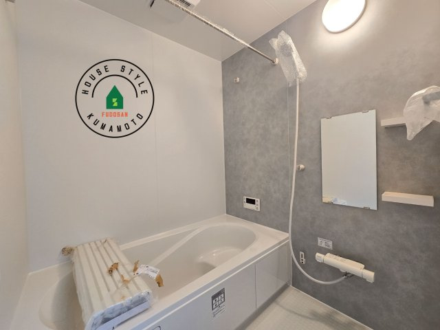 菊池郡大津町大字森第1-3棟（11号棟）　の浴室|1日の疲れを癒してくれる広々バスルーム。雨の日のお洗濯にも大活躍な浴室乾燥機付です！