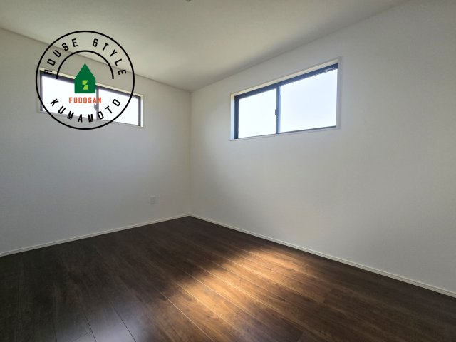 菊池郡大津町大字森第1-3棟（11号棟）　の内観：施工例|穏やかな光が差し込む室内には、穏やかな時間が流れます。