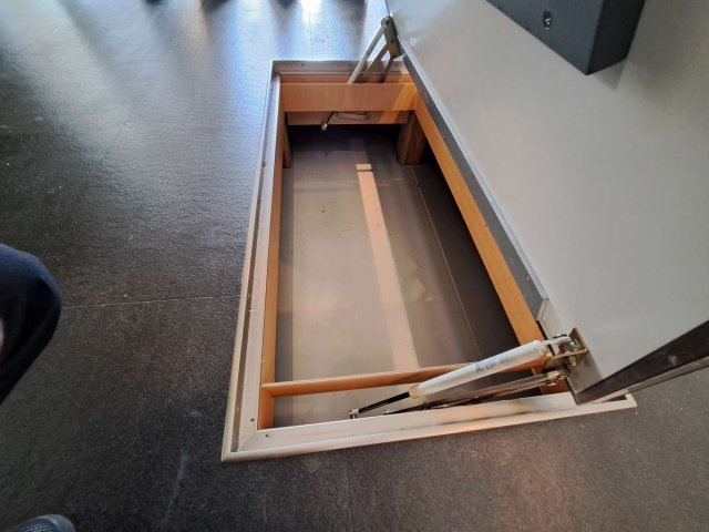 中央区日本橋小伝馬町の賃貸マンション