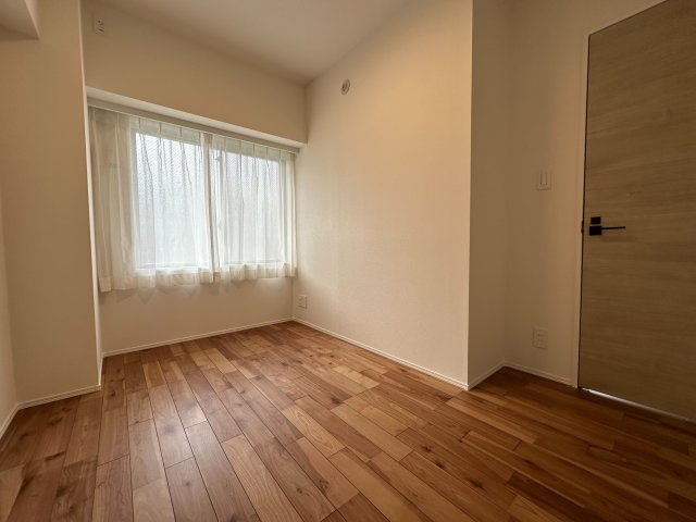 アーデル武蔵浦和ファシーノの洋室