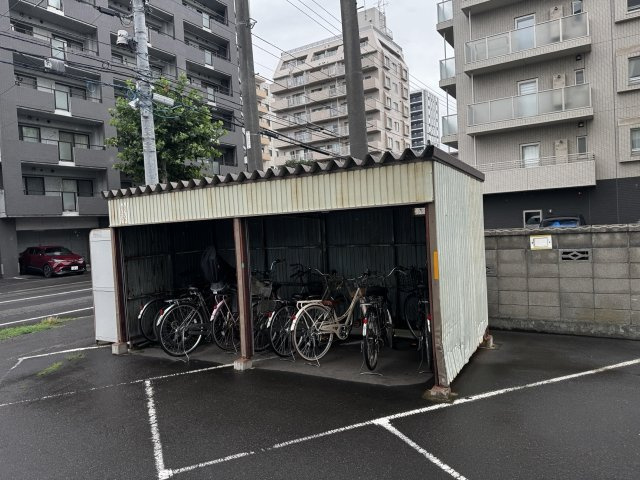 【駐輪場】の画像