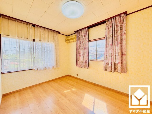 宇治市広野町新成田の子供部屋