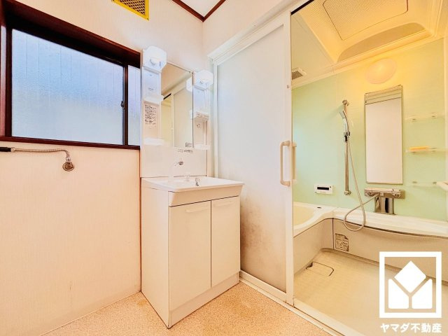 宇治市広野町新成田の洗面所